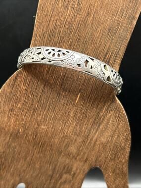 Brighton Silver Plate Scrolled Bangle Bracelet Size 7.5 Reticulated